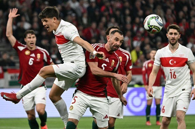 Szoboszlai'den çirkin paylaşım: Sahada cevap veremediği Arda Güler'e sosyal medyada salladı  - 2. Foto