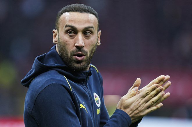 2ed5210a361d419bb83bea2da2388947-1 Mourinho istedi, Cenk Tosun'un transferi iptal oldu  - 2. Foto