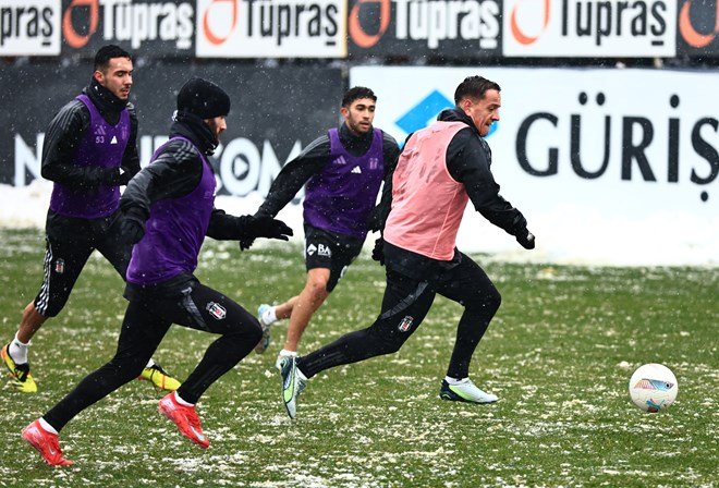 Beşiktaş'ın derbi planı ortaya çıktı: Solskjaer bir konuda özellikle uyardı  - 2. Foto