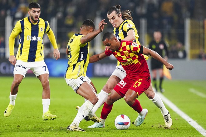 Fenerbahçe'nin Süper Lig 2024-2025 sezonu fikstürü  - 21. Foto