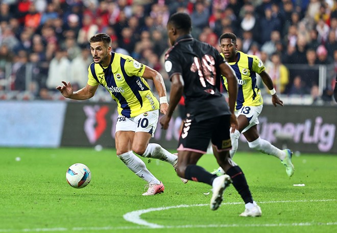 Fenerbahçe'nin Süper Lig 2024-2025 sezonu fikstürü  - 9. Foto