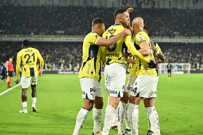 Fenerbahçe'nin Süper Lig 2024-2025 sezonu fikstürü  - 18. Foto