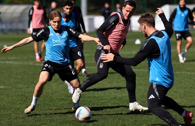 502350f4691a46628fe1352e7fa4813b Solskjaer'in derbi planı hazır: Orta sahaya 2 aday - 5. Foto