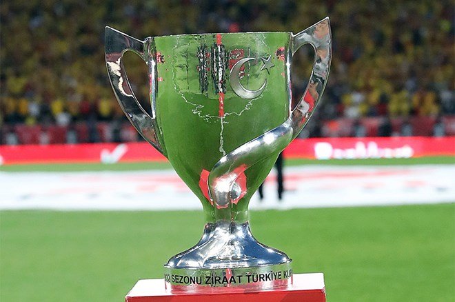 58037d8162d2468d89fc4479f144d475 Fenerbahçe-Galatasaray derbisinin hakemi açıklandı  - 5. Foto
