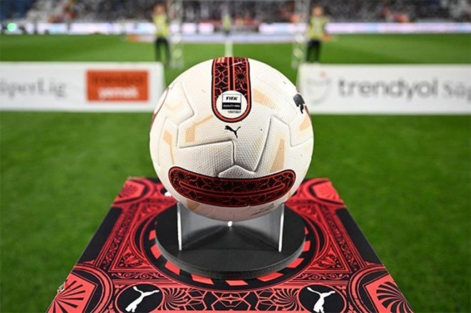 67f7700955274136b70c9a768d3977fc Süper Lig'in en değerli 11'i güncellendi: Kadroya Galatasaray ve Fenerbahçe damgası - 2. Foto