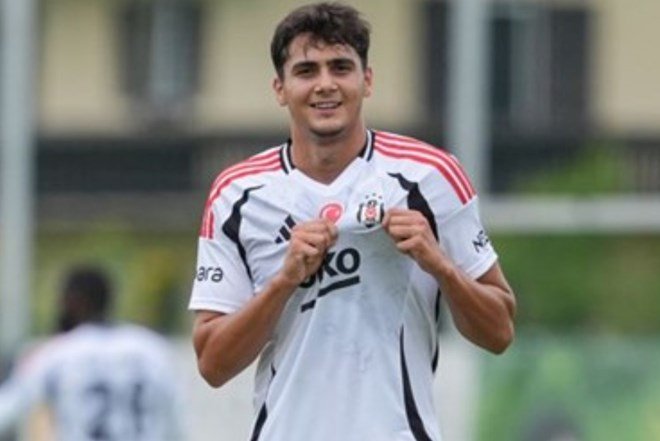 73b5a0dcf32d484cba475be58643a427 Beşiktaş'ın milli futbolcularından 1 gol, 1 asist - 6. Foto