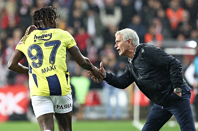 Mourinho'dan Maximin için sert açıklamalar  - 4. Foto