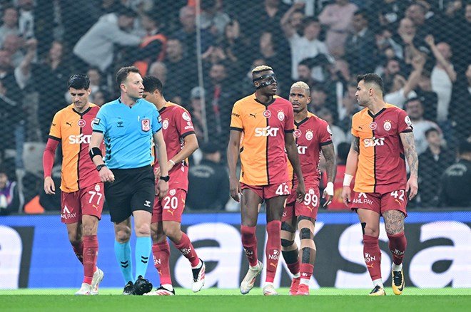 "Galatasaray'ın gelecek sezon yeni bir hocaya ihtiyacı var" | Spor yazarları derbi için ne dedi?  - 3. Foto