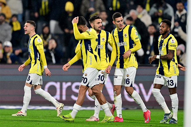 Fenerbahçe'ye Samsunspor maçı öncesi 4 futbolcudan iyi haber  - 4. Foto