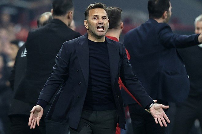 Abdülkerim Bardakcı'nın derbideki tepkisine Okan Buruk'tan yanıt geldi  - 3. Foto