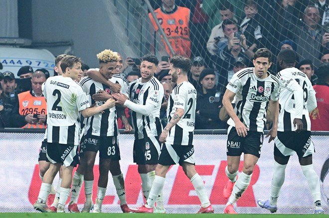 "Galatasaray'ın gelecek sezon yeni bir hocaya ihtiyacı var" | Spor yazarları derbi için ne dedi?  - 2. Foto