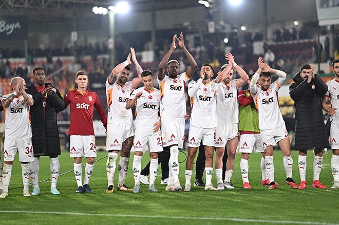 d688197903a54934b6bbe776a8bea99f-3 Galatasaray'dan 16 milyon euroluk flaş derbi hamlesi: Dursun Özbek bizzat açıklayacak - 4. Foto