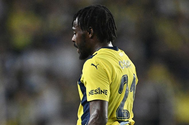 e58f8ca443d443888f685c49f01487a3 Fenerbahçe'de milli futbolcuların karnesi: 13 isim arasında Livakovic damgası - 9. Foto