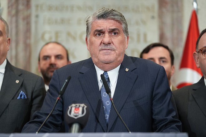 0e5ff88f0c5749459baeb8e8c7bf6e0b-7 Serdal Adalı'dan olay Hasan Arat sözleri: Sezon sonundaki ayrılığı da duyurdu  - 2. Foto