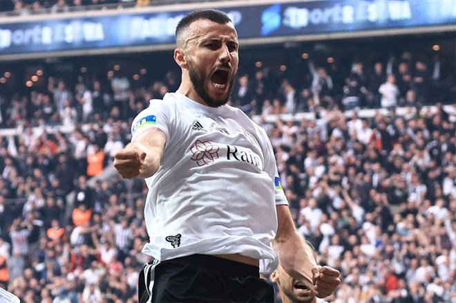 Romain Saiss'tan şoke eden Beşiktaş itirafı  - 3. Foto