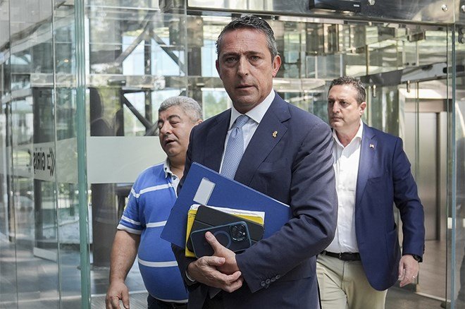 1650ba7a4d75472f8a1d93f62c384bd7-1 FLAŞ: Toplantı sona erdi, Ali Koç kararını verdi - 2. Foto