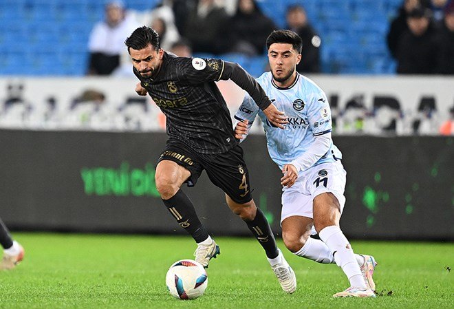 17c108e3dacf4217a8bdeaa1e847676f-1 SÜPER LİG | Adana Demirspor-Trabzonspor maçı ne zaman, saat kaçta, hangi kanalda?  - 2. Foto