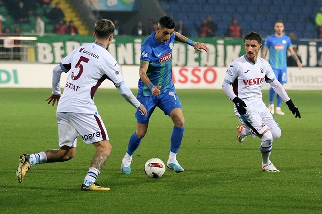Süper Lig'de Karadeniz derbisi: Trabzonspor - Rizespor maçı ne zaman, saat kaçta, hangi kanalda?   - 3. Foto