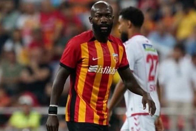 1b4b96e7a11e4ebfa6f58978a4854288 Fenerbahçe maçı öncesi Kayserispor'a 2 kötü haber daha geldi - 4. Foto