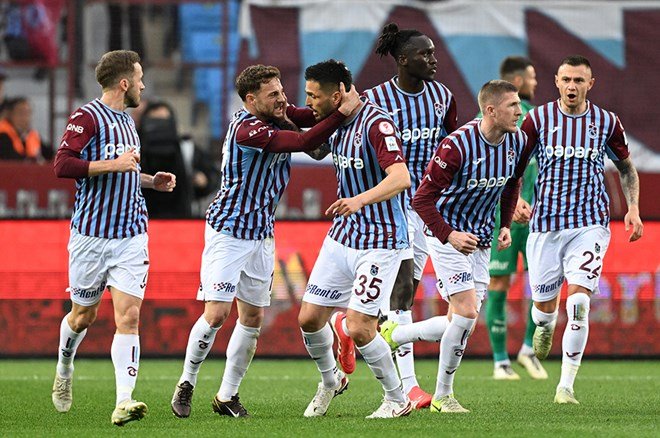 202b284f1f964e879ce245b6d55ee5d1-1 Ziraat Türkiye Kupası'nda yarı final eşleşmeleri belli oldu  - 3. Foto