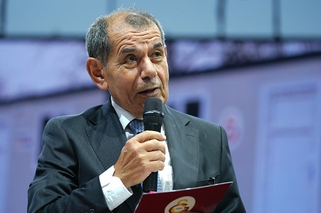 2dbcca05dcb7456baf7051900d659f5a Dursun Özbek kürsüden Fenerbahçe'ye çarpıcı gönderme yaptı: "Kadıköy'den duyulsun"  - 5. Foto