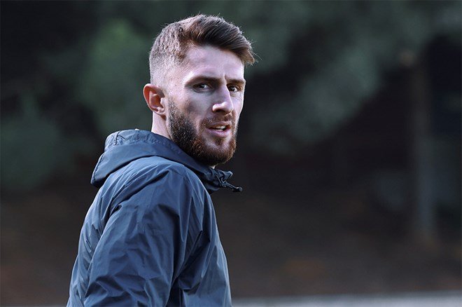 2fe0bcbb648b481bb81cfd1b93e40f22 Fenerbahçe'de Mourinho ile yapılan görüşmeden 7 ayrılık kararı çıktı: Sürpriz isimler listede - 7. Foto