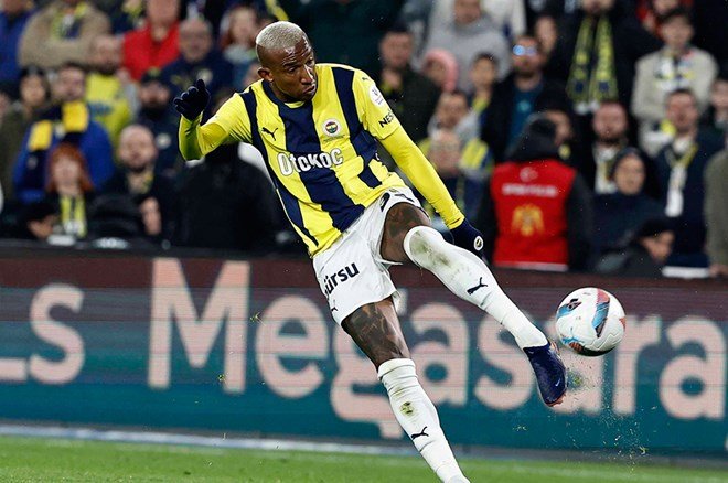 Talisca'nın enfes volesinde topun hızı belli oldu  - 2. Foto