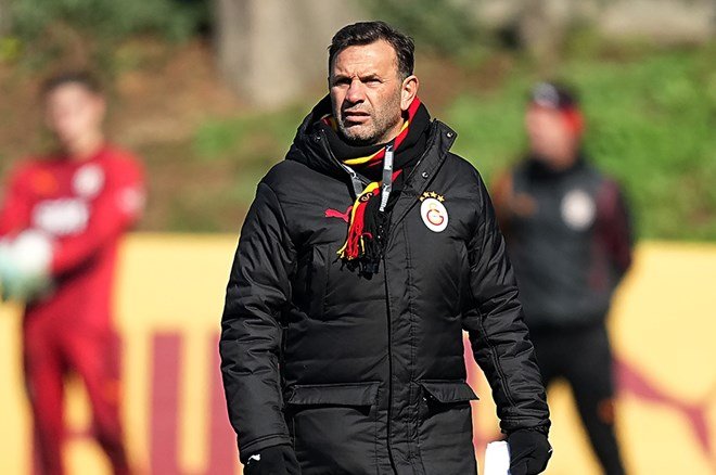 3957e5c23c994a30985f9e438a2e98f8 Galatasaraylı futbolcular istedi, Okan Buruk iptal etti: Derbi sonrası sürpriz talep - 3. Foto