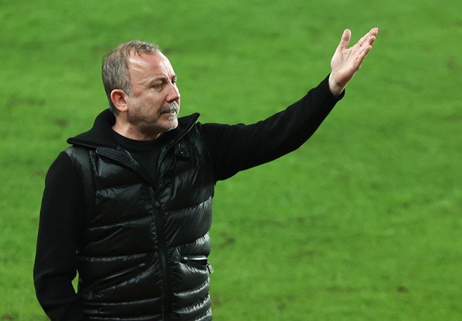 Sergen Yalçın derbi öncesi "Asla" diyerek uyardı: "Büyük sorun yaşar"  - 3. Foto