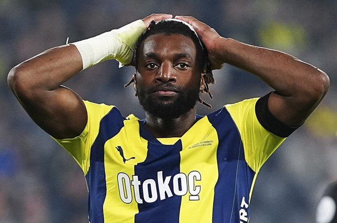 5012464dcc644432a79f6ace426b046b-1 Fenerbahçe'de Mourinho ile yapılan görüşmeden 7 ayrılık kararı çıktı: Sürpriz isimler listede - 8. Foto