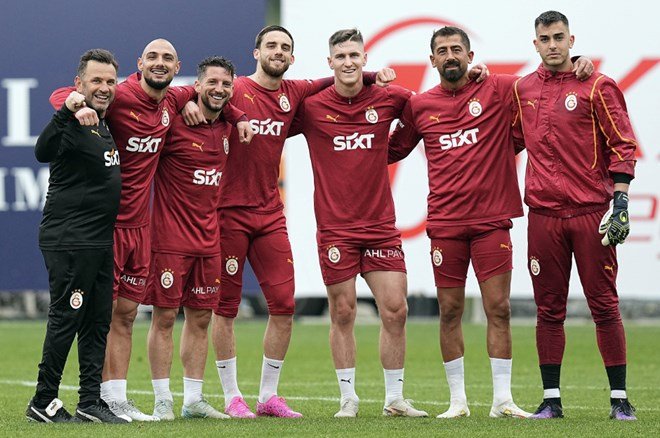 53d4fc14deb24ac4ba49da9d1c244ce5-2 Galatasaray'a kupa maçı öncesi 3 kötü haber: Kadroda yoklar - 2. Foto