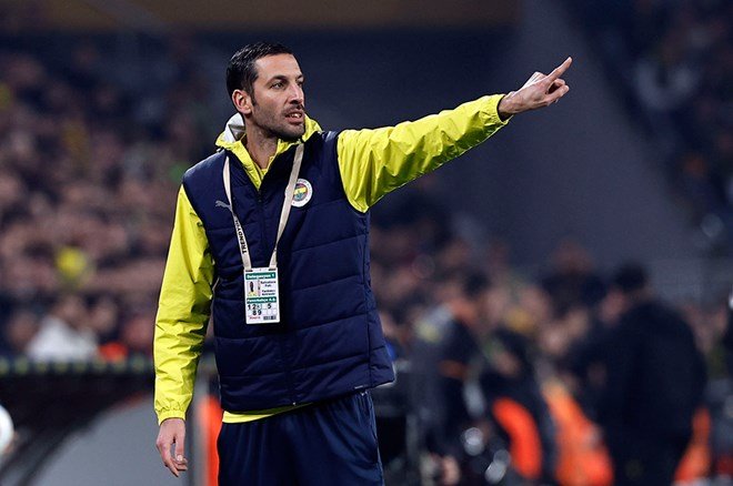 PFDK'nın verdiği cezalar sonrası Fenerbahçe'den flaş karar çıktı  - 4. Foto