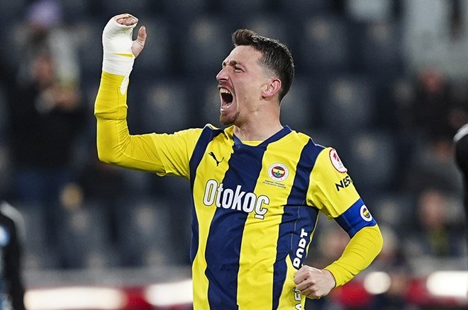 5c717e62194846688eb51f7f22e0d84b SON DAKİKA | Fenerbahçe'den Mert Hakan Yandaş açıklaması: "Sürece hastanede devam edilecek" - 2. Foto