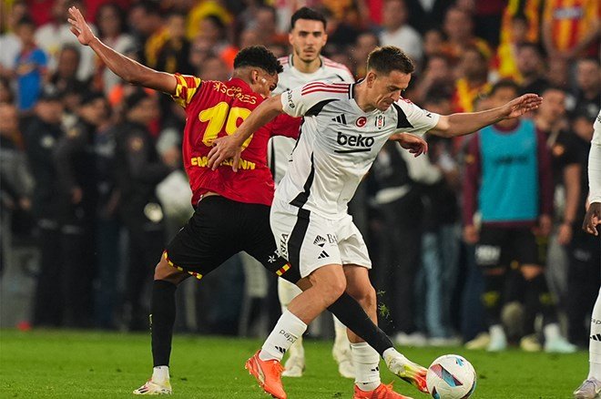 5c95617d44bb4db094087692cb6eddf5 İlker Yağcıoğlu Beşiktaş'a reçeteyi verdi: "Bu olmazsa seneye yine olmayacak" - 2. Foto