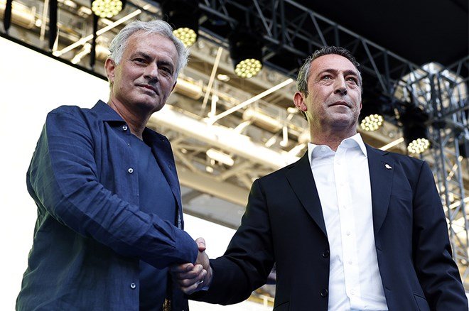 Ali Koç-Mourinho zirvesinde flaş soru: İşte Samandıra'daki görüşmede konuşulanlar  - 5. Foto
