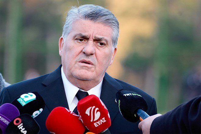 CANLI | Serdal Adalı'dan olaylı divan sözleri: "Hasan Arat hazır gelmiş"  - 3. Foto