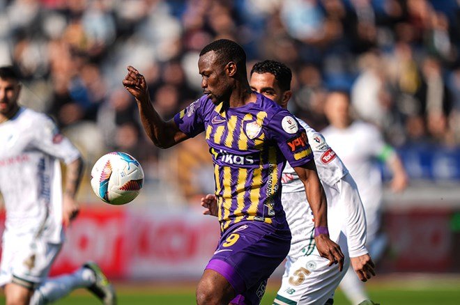 69ee754c536e471f8ef27ea098ed49b7 Maaş krizi iddiaları sonrası Eyüpspor'dan açıklama geldi  - 3. Foto