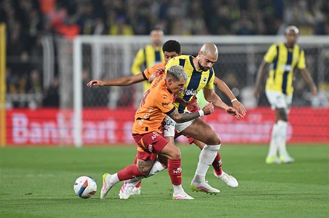 6ac189ce3dab4991bac8d025d5af4adb-1 Derbinin faturası belli oldu: Disiplin sevkleri açıklandı - 8. Foto