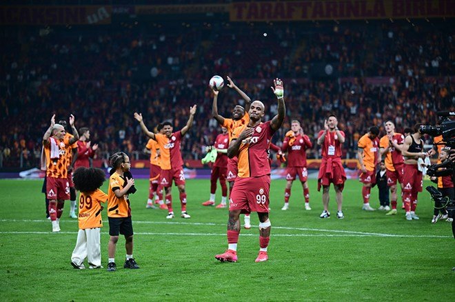 701e8e56f79f4fffa506a0613798a901 Okan Buruk kararından döndü: Mario Lemina detayı dikkat çekti - 6. Foto