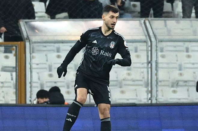 Beşiktaş'ta eşi benzeri görülmemiş kıyım: Tam 11 futbolcuyla yollar ayrılıyor  - 12. Foto