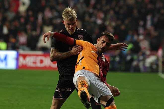 Trio, Samsunspor - Galatasaray maçındaki pozisyonları yorumladı: İptal edilen gol ve penaltı   - 9. Foto