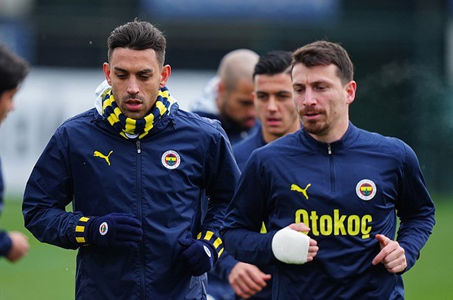 870d59ee4acb490c8d46be624ba9ca1d Jose Mourinho'dan Maximin için Napoli detayı - 5. Foto