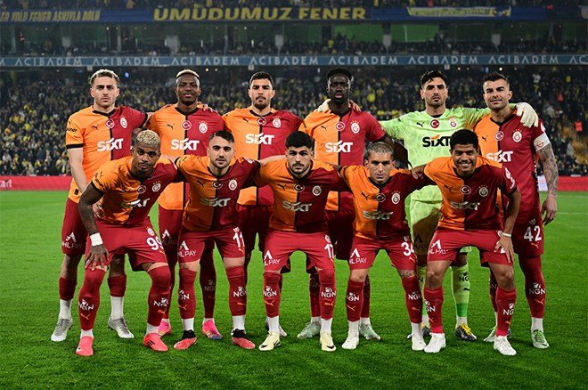 8ba1aa424f614f7c9730801cf96fd6f0 Okan Buruk'tan kadro kararı: Referans maç Fenerbahçe derbisi - 5. Foto