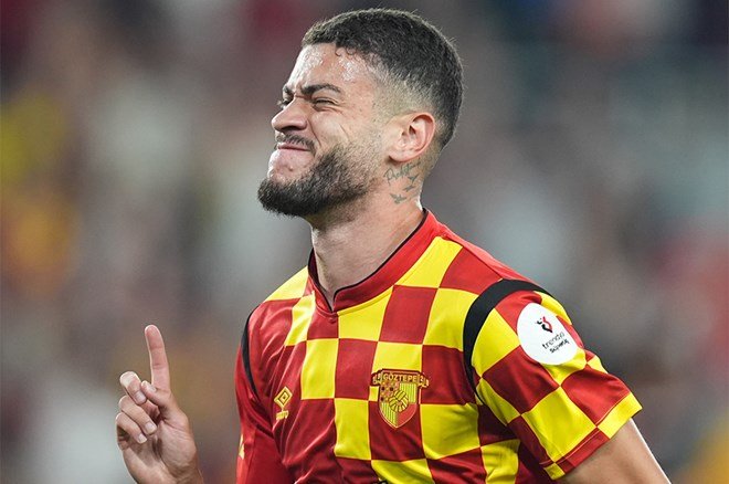 98ca33119d33476aa1f857fcec9519a2-1 Avrupa'nın dikkatini çekti: Süper Lig'in golcüsü için geliyorlar  - 2. Foto