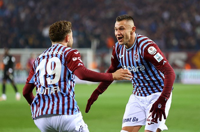 a157c1a735ce474a9f090d60887e3ba3-1 Trabzonspor'un Adana Demirspor maçı kamp kadrosunda 5 eksik  - 3. Foto