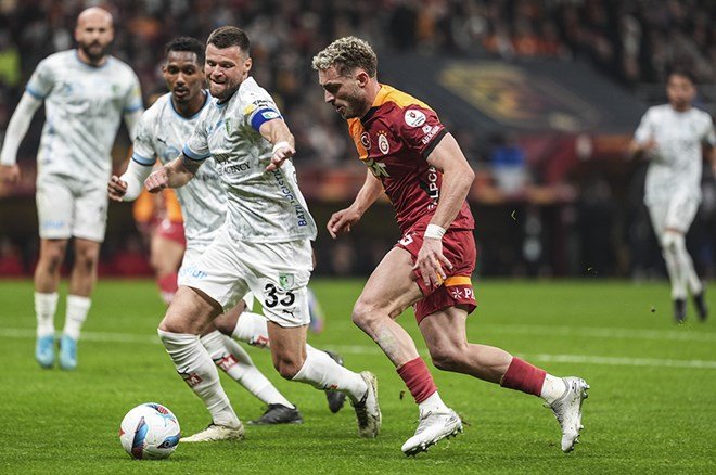 a3a6ccb6c58c45dfb5d4a10872f4e979 Galatasaray 40 yıl sonra bir ilki başardı  - 3. Foto