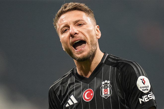 a7de9bc1b20f4be596f6c204504cae37-2 Immobile'nin yerine 27 milyon euroluk golcü: Daha yeni 4 yıllık imza atmıştı  - 2. Foto