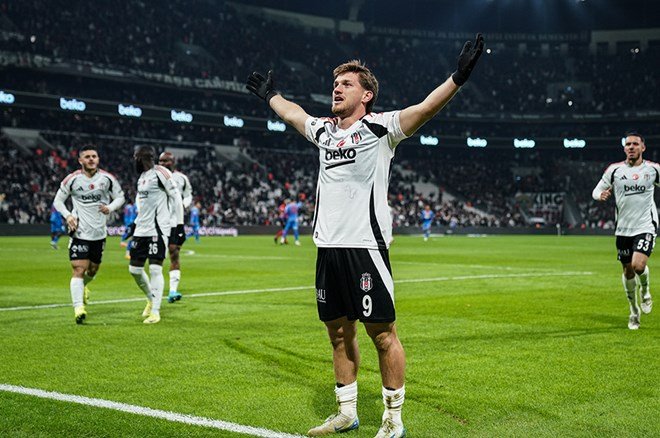 Semih Kılıçsoy'dan transfer için kritik hamle: Beşiktaş'a en az 20 milyon Euro kazandıracak  - 3. Foto