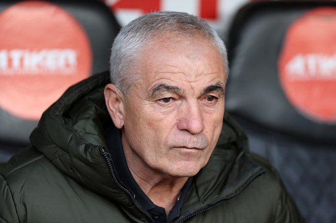 b26fff98cd304116a5bc2790b2264b99 Rıza Çalımbay, Galatasaray maçı öncesi müjdeyi verdi  - 5. Foto