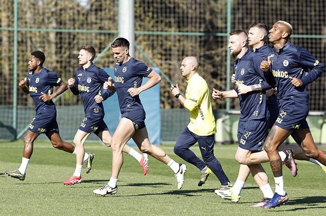 bab0bcd672424adbb6e420efd368e8d3-2 SÜPER LİG | Fenerbahçe - Kayserispor maçı ne zaman, saat kaçta, hangi kanalda? (Muhtemel 11)  - 2. Foto